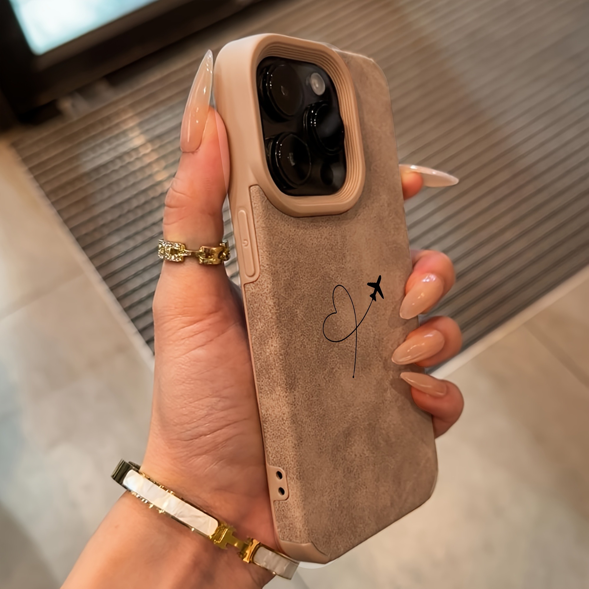 Airplane Route Love Heart Desi – Leather X recenzja i cena