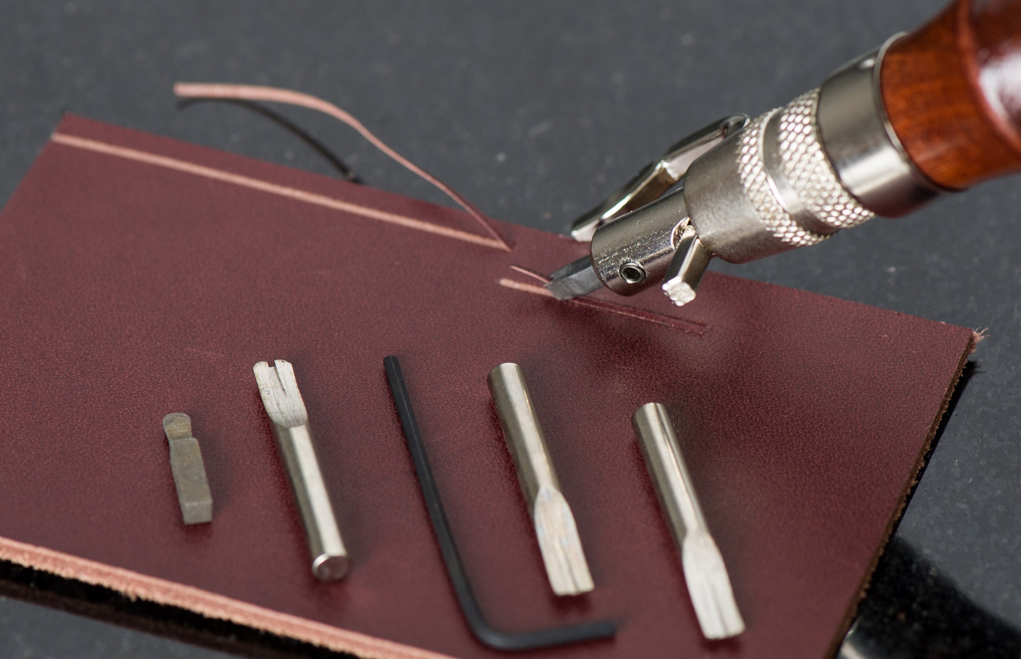 Leathercraft 5 in 1 Groove Too – Groover Stitching Tool recenzja i cena